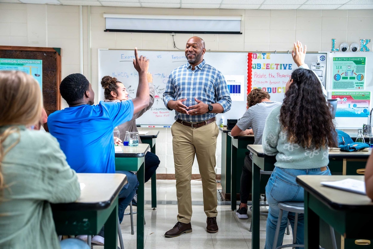 High-School-Classroom-Scene